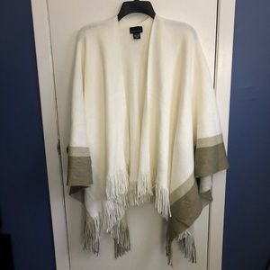 New York & Company Poncho